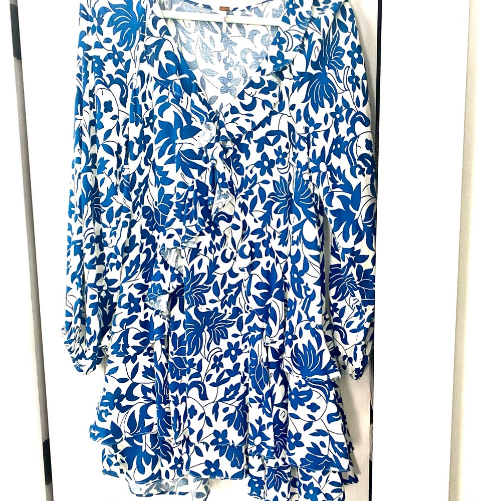 Beautiful Ruffled Dress - Picture 2 of 2